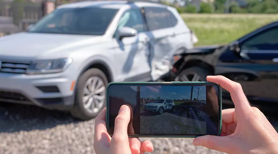 2 Tips For Taking Photos After A Car Crash